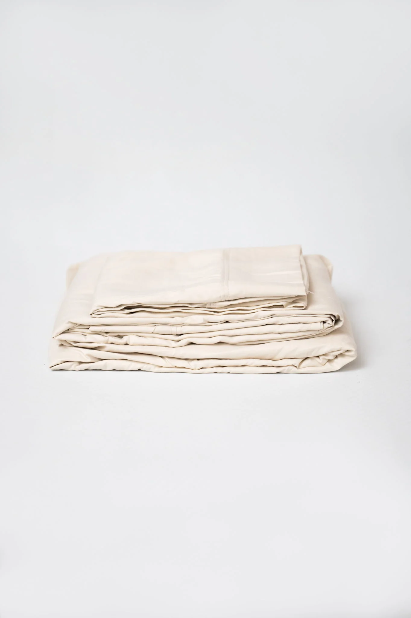 4 Piece Micro And Bamboo Flex Head Hypoallergenic Sheet Set - Image 4