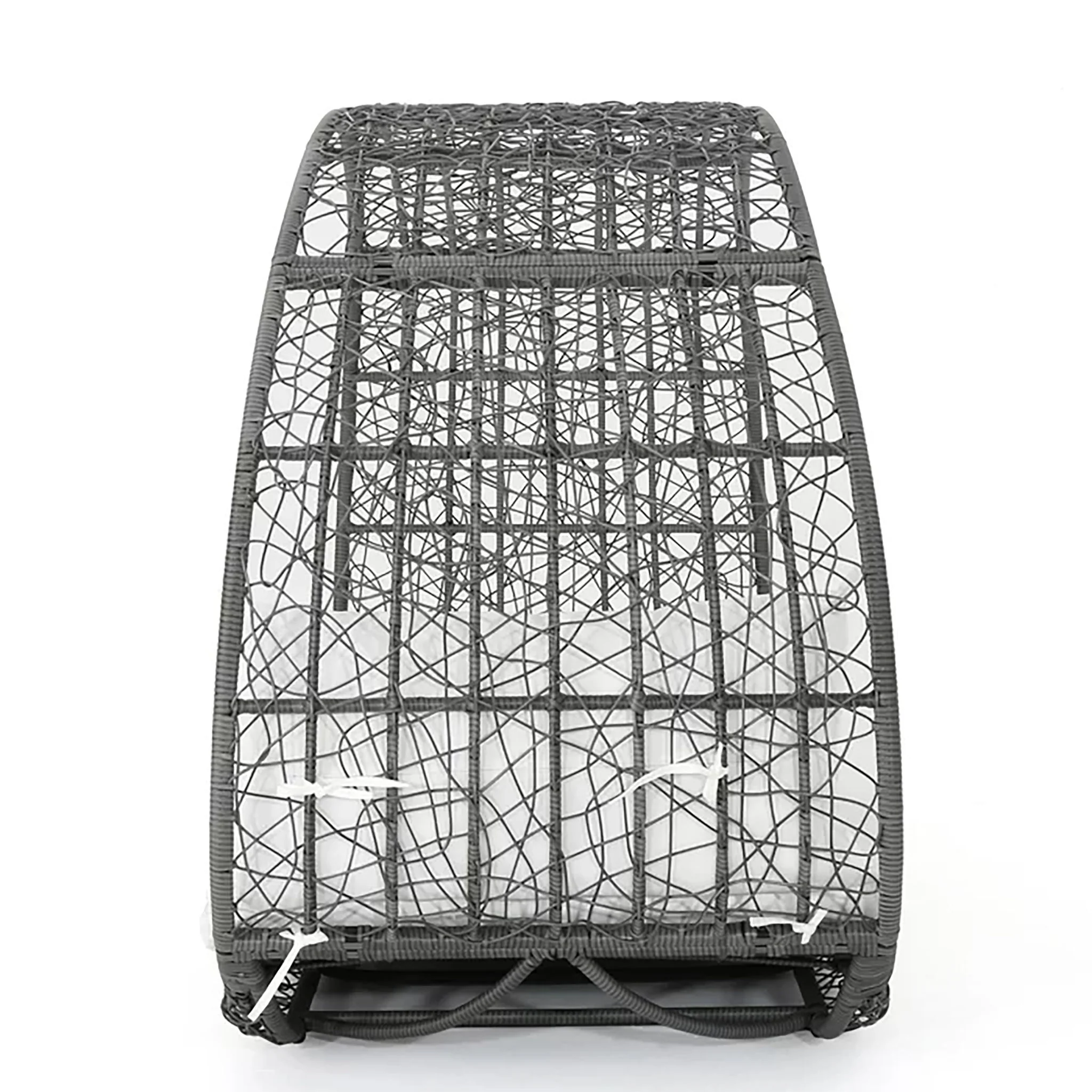 Abigal - Outdoor Wicker Daybed With Cushion - Image 6