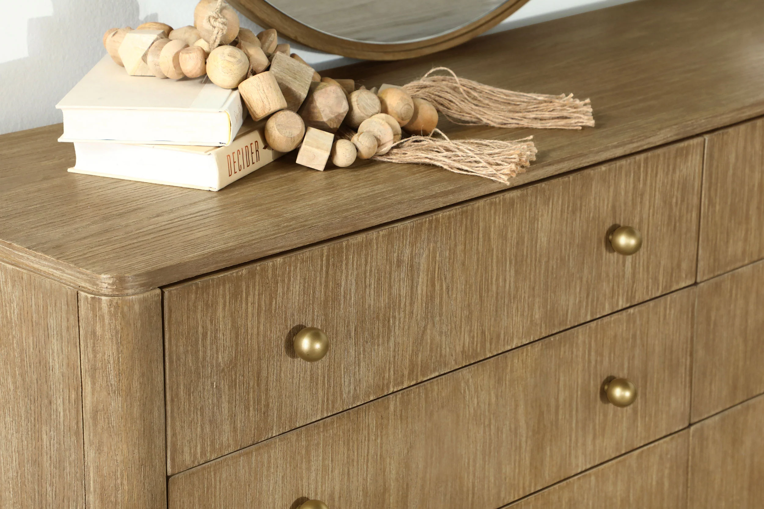 Arini 8-Drawer Dresser in Sand Wash - Image 8