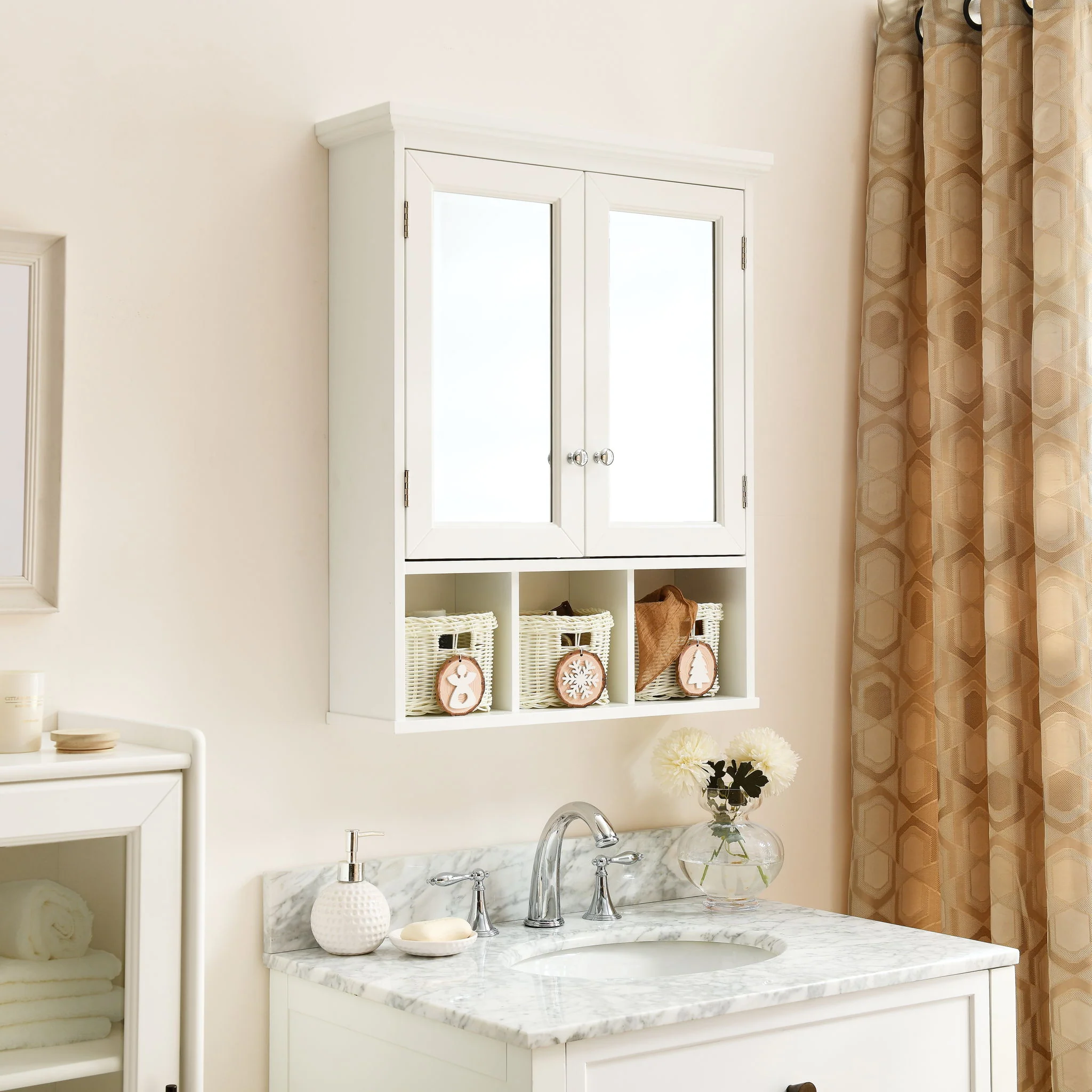 Bathroom Storage Cabinet, Medicine Cabinets For Bathroom With Mirror, 2 Doors 2 Adjustable Shelf & 3 Christmas Style Storage Basket - White - Image 7
