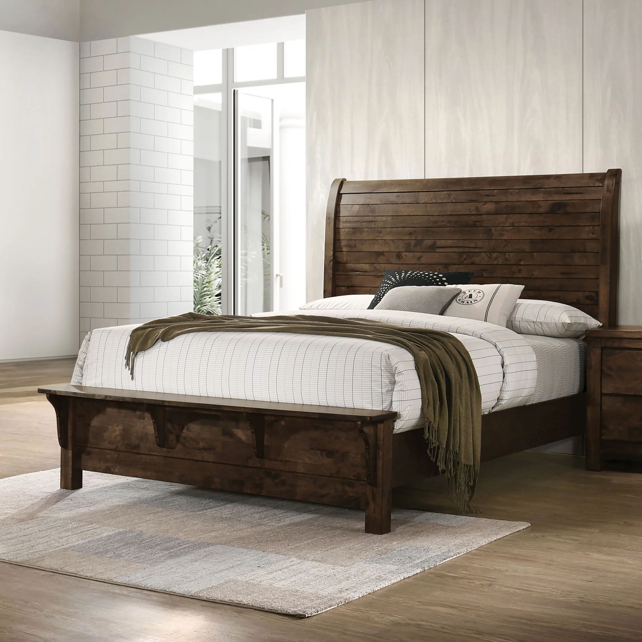 Blue Ridge - Sleigh Bed - Image 4