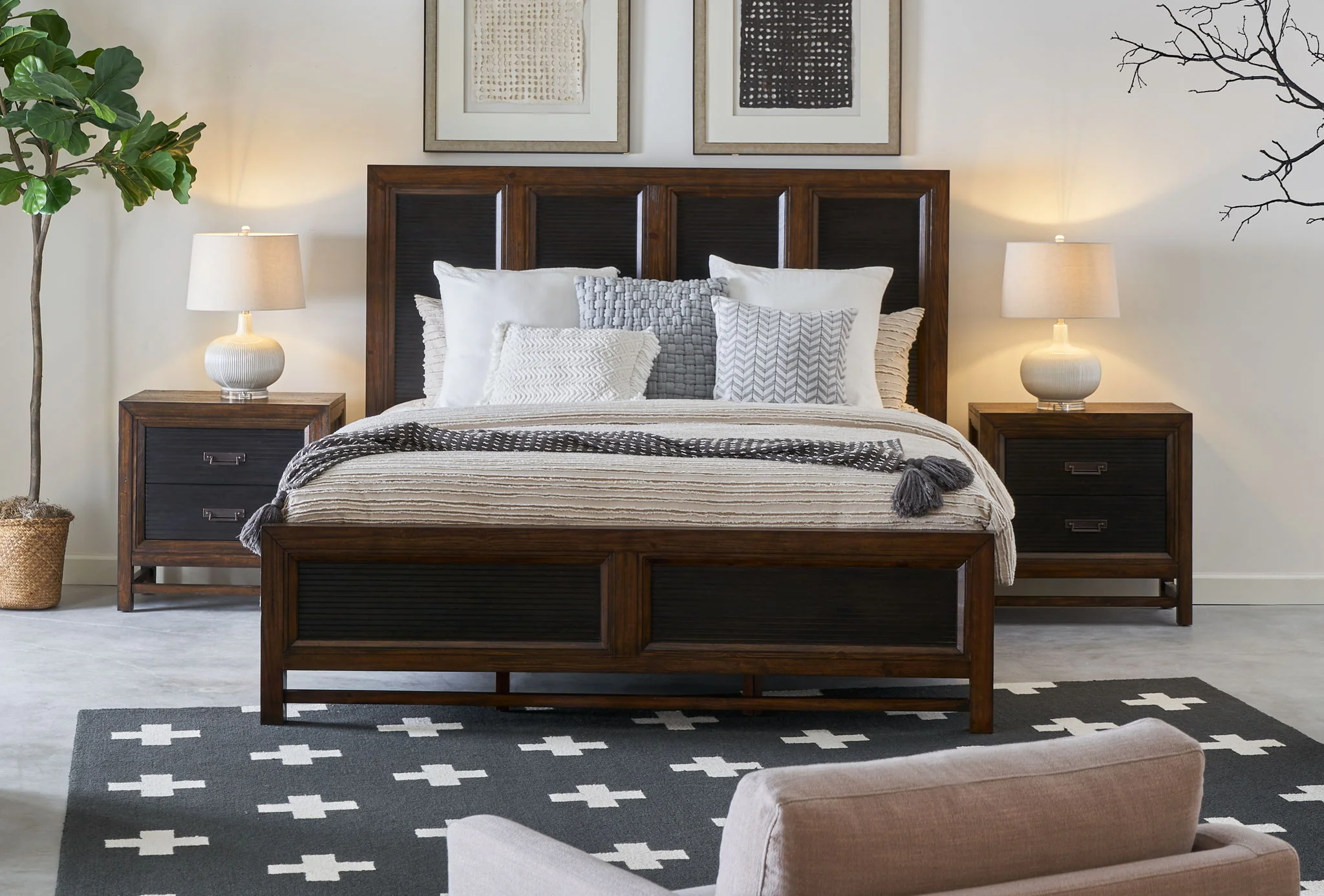 Beautiful Panel Bed - Image 6