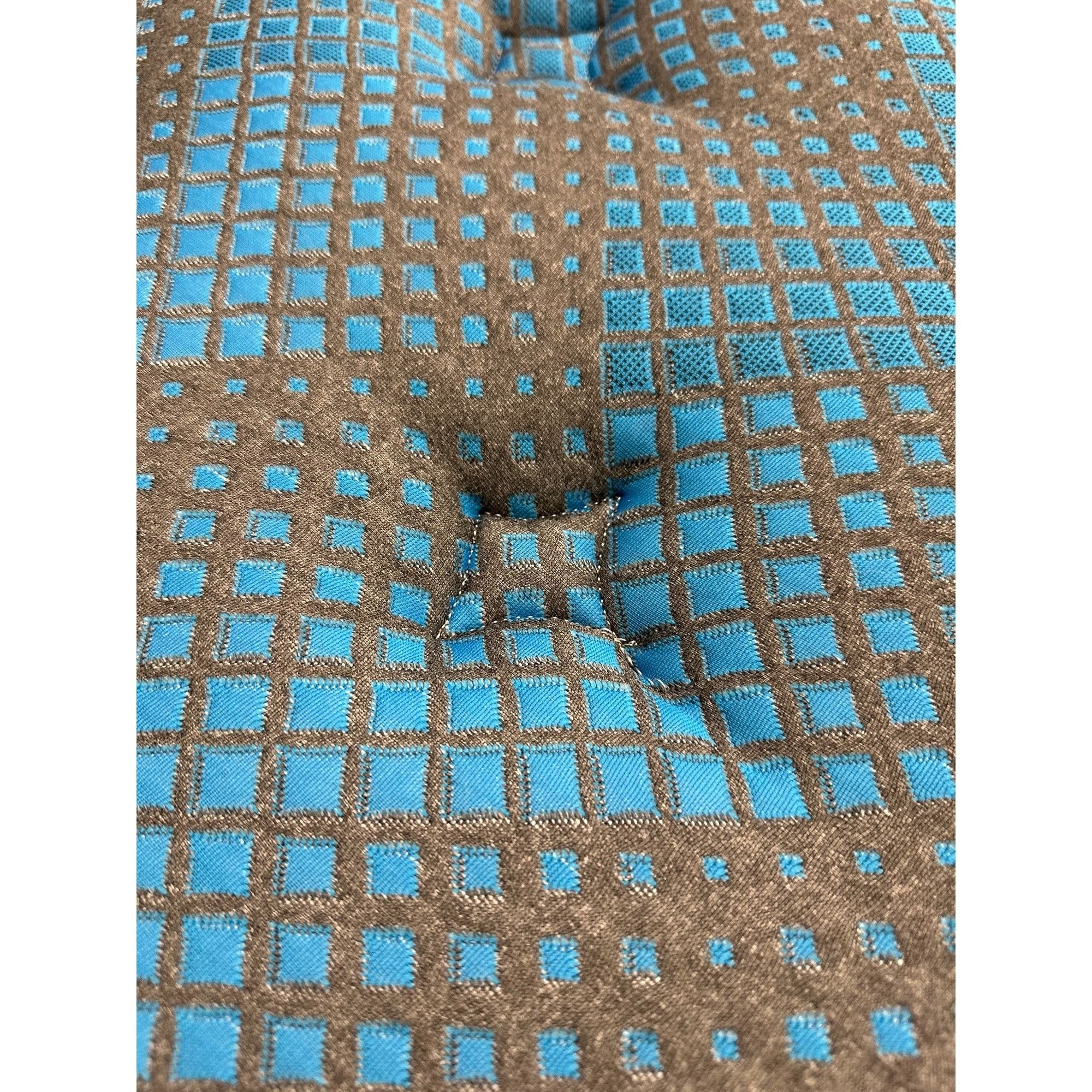 Comfort Care - 13" Hybrid Mattress, Firm Comfort - Image 4