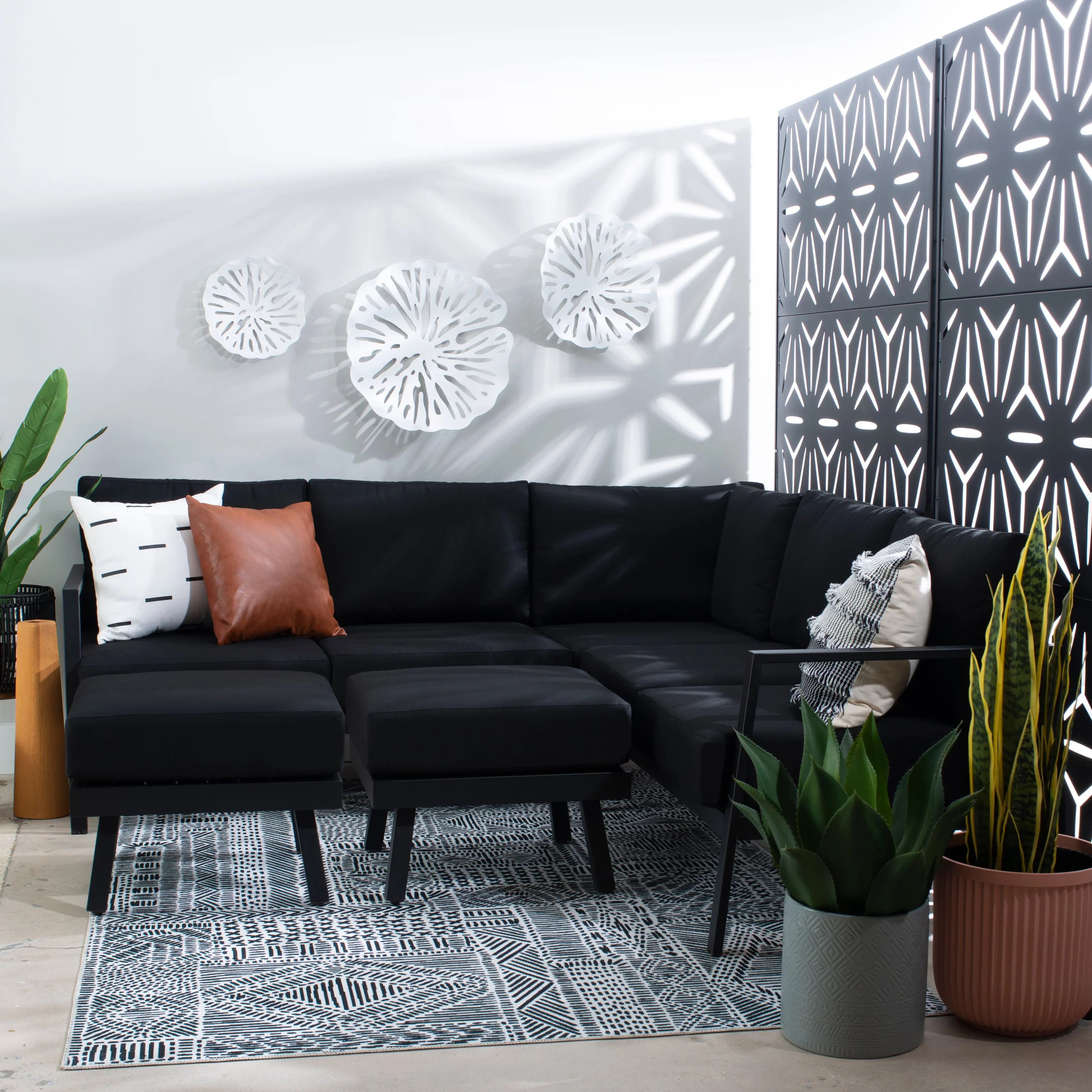 Contemporary Outdoor Sectional Sofa with Fade, Stain, and Mold Resistant Fabric - Image 7