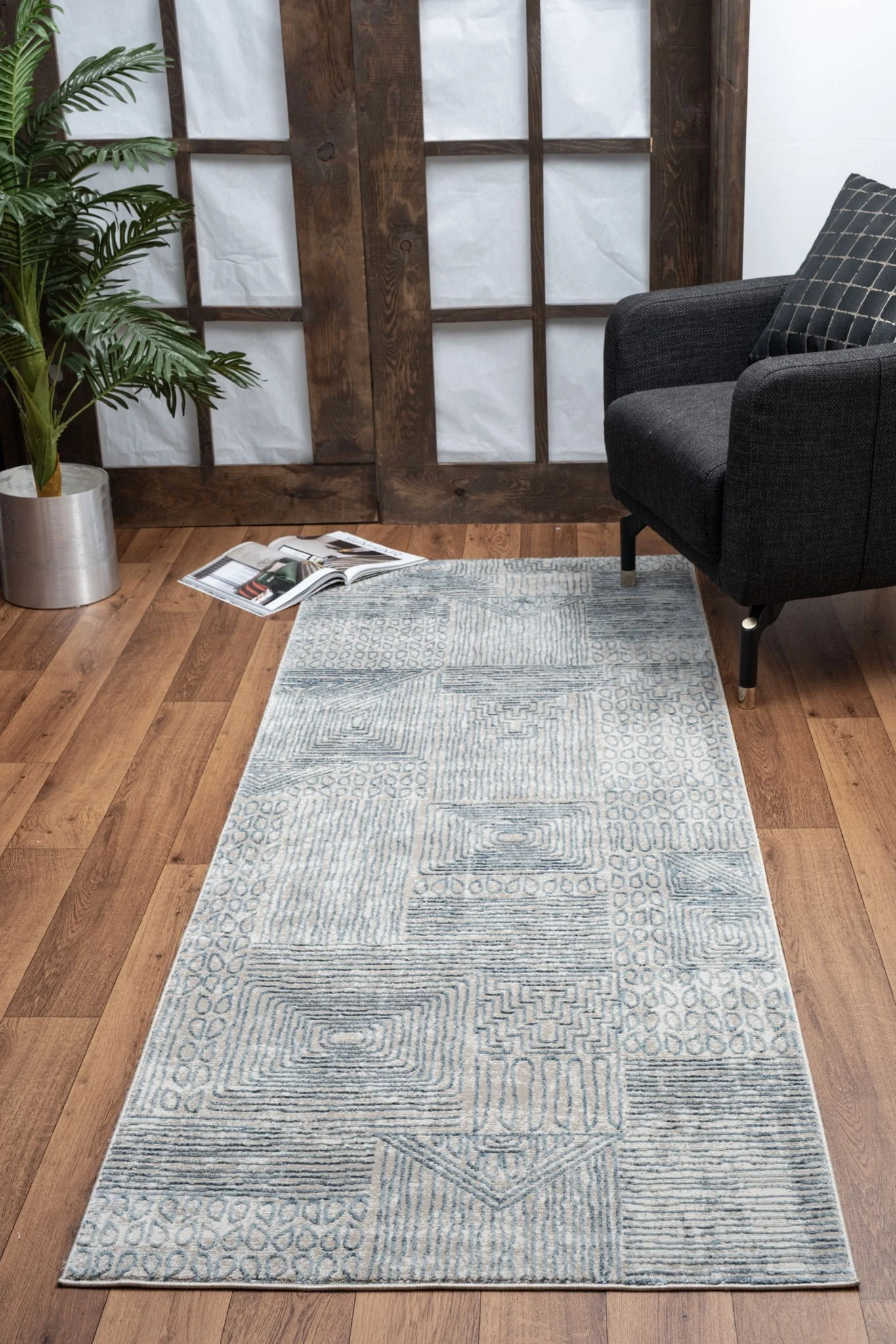 Elegance - 5'3" X 7'3" Area Rug - Blue - Image 5