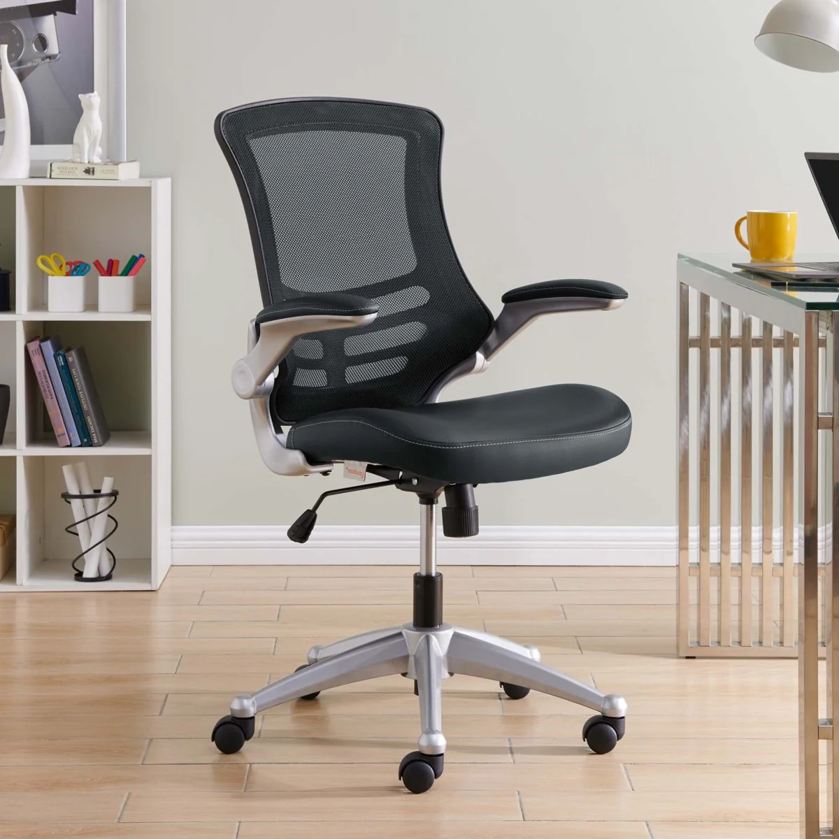 Ergonomic Mesh and Leatherette Office Chair – Adjustable, High-Back Lumbar Support - Image 20