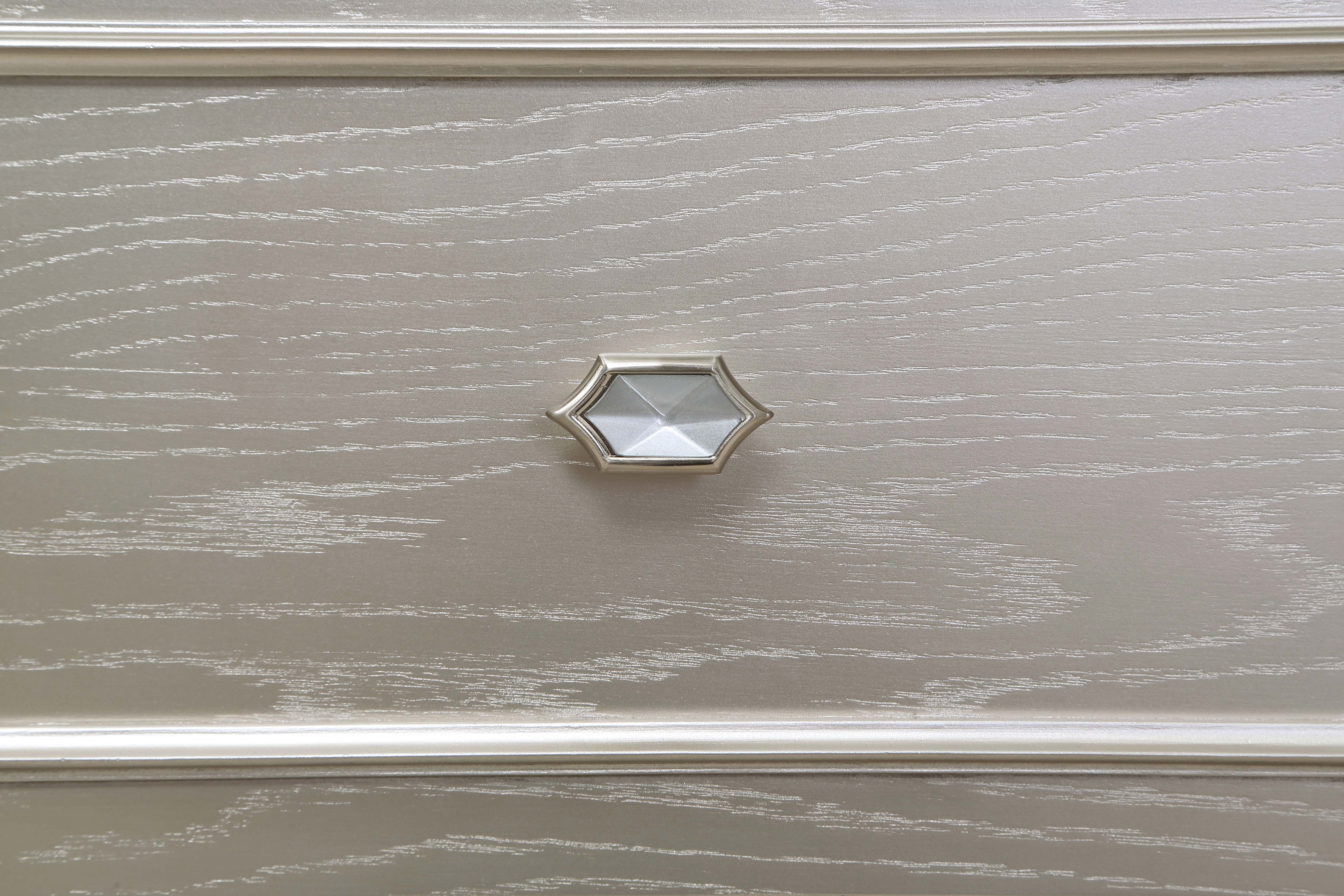 Evangeline 6-Drawer Chest Silver Oak - Image 12