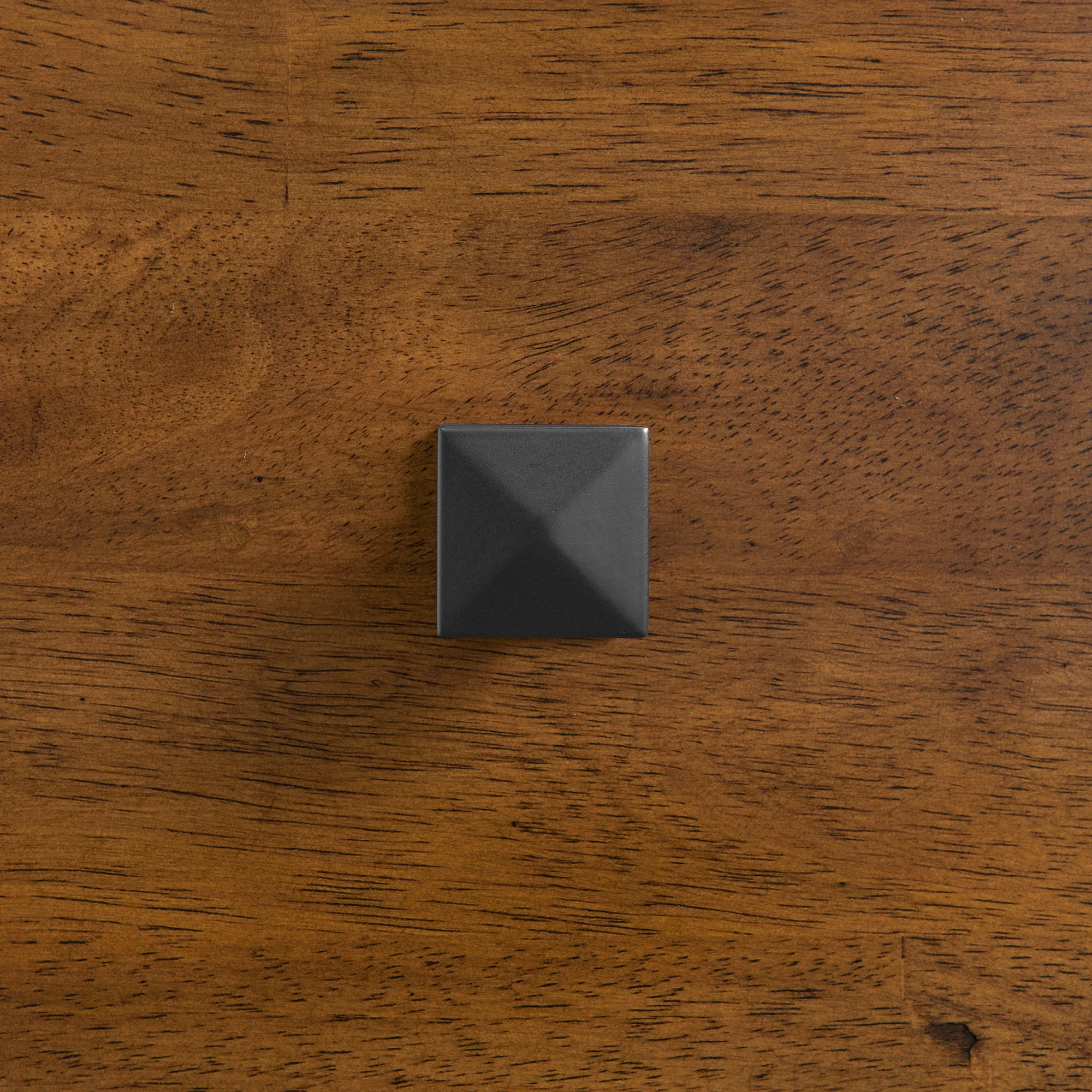 Gage - 9-Drawer Dresser - Image 7