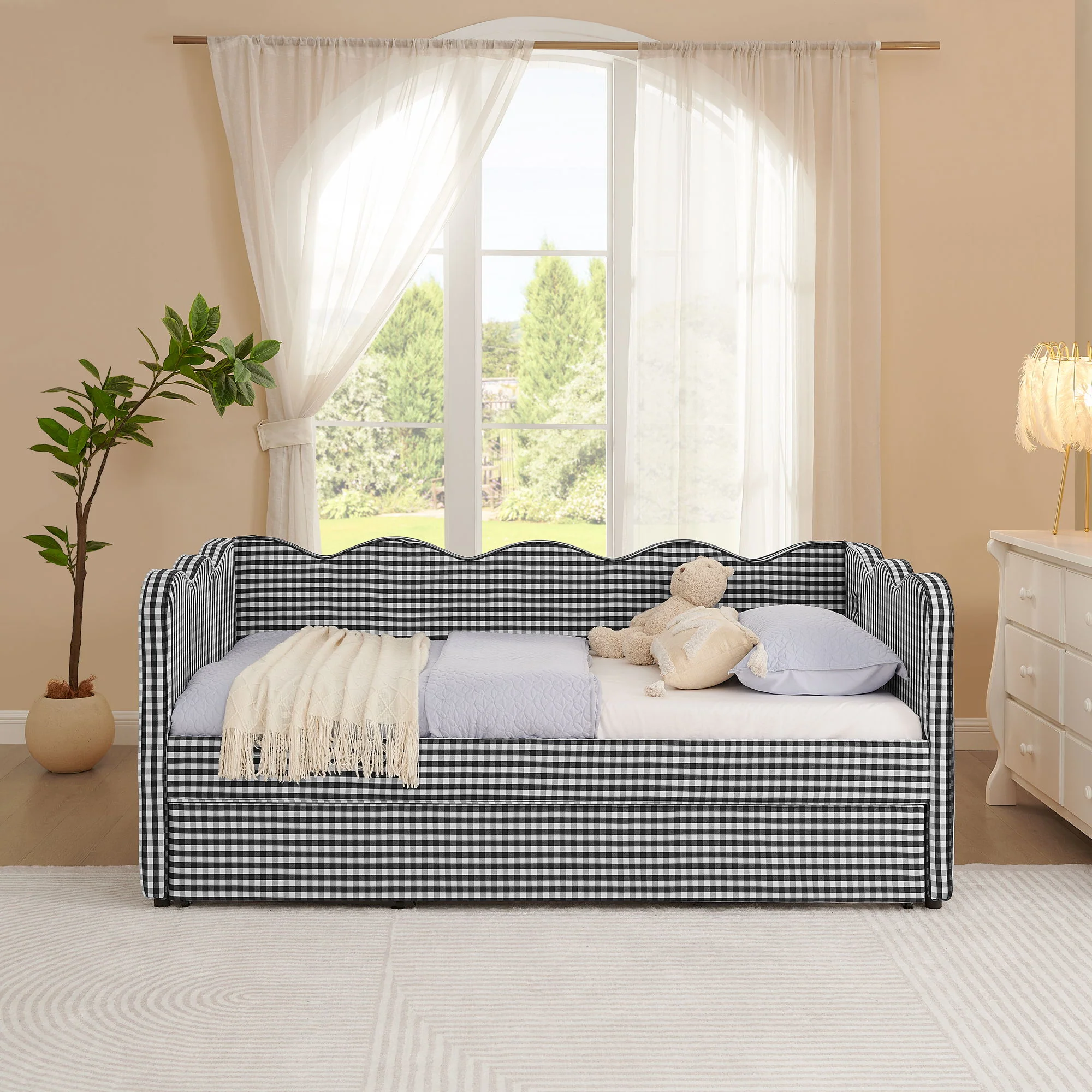 Gingham Daybed With USB Charging Port, Wave Shaped Design - Image 4