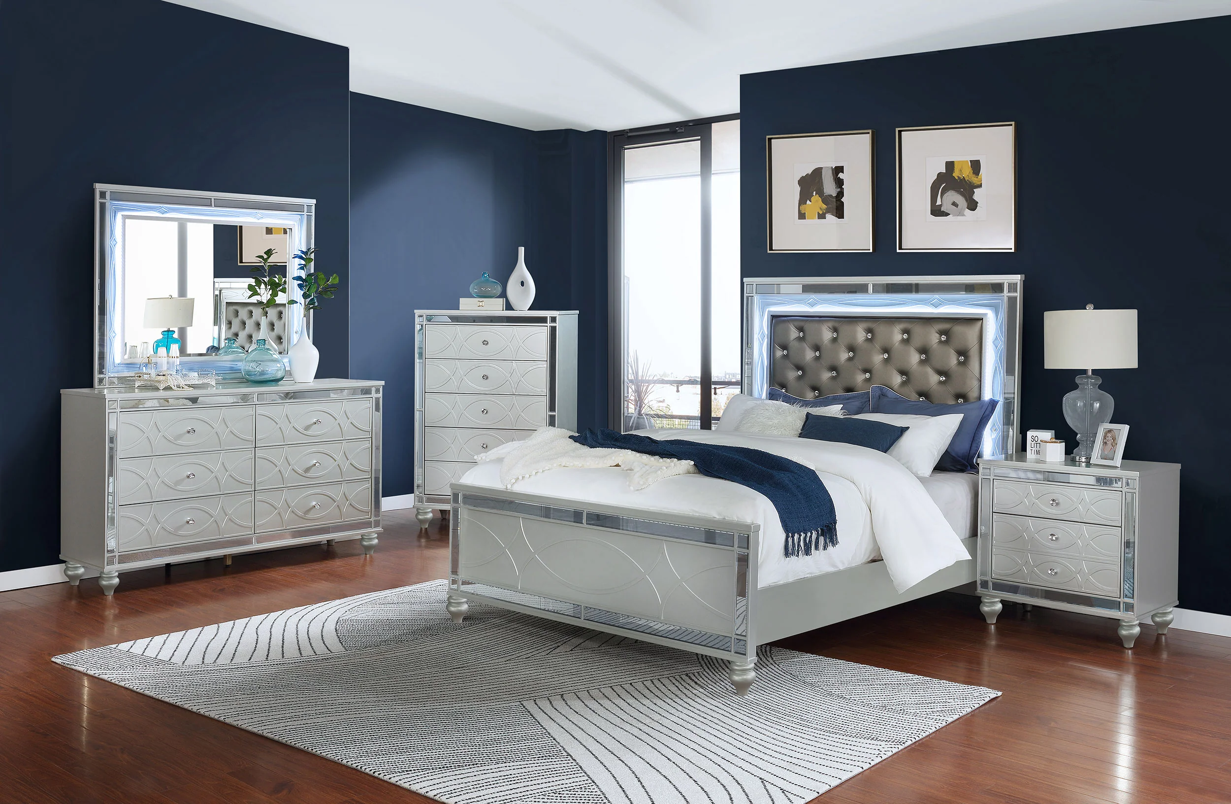 Gunnison 5-Drawer Chest Silver Metallic - Image 12