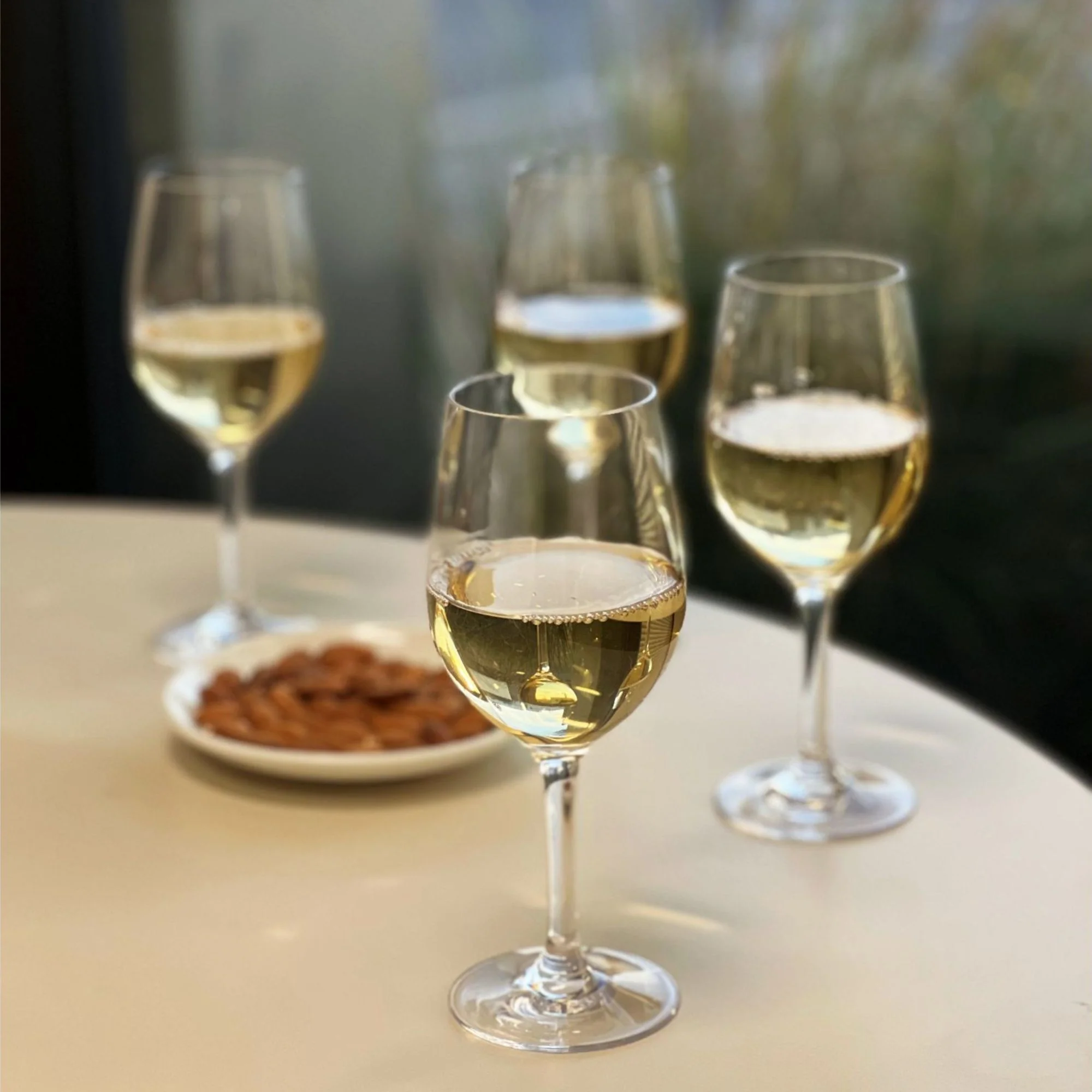 Leadingware Tritan Plastic Wine Glasses (Set of 4), Unbreakable, Bpa Free, 12Oz - Clear - Image 4