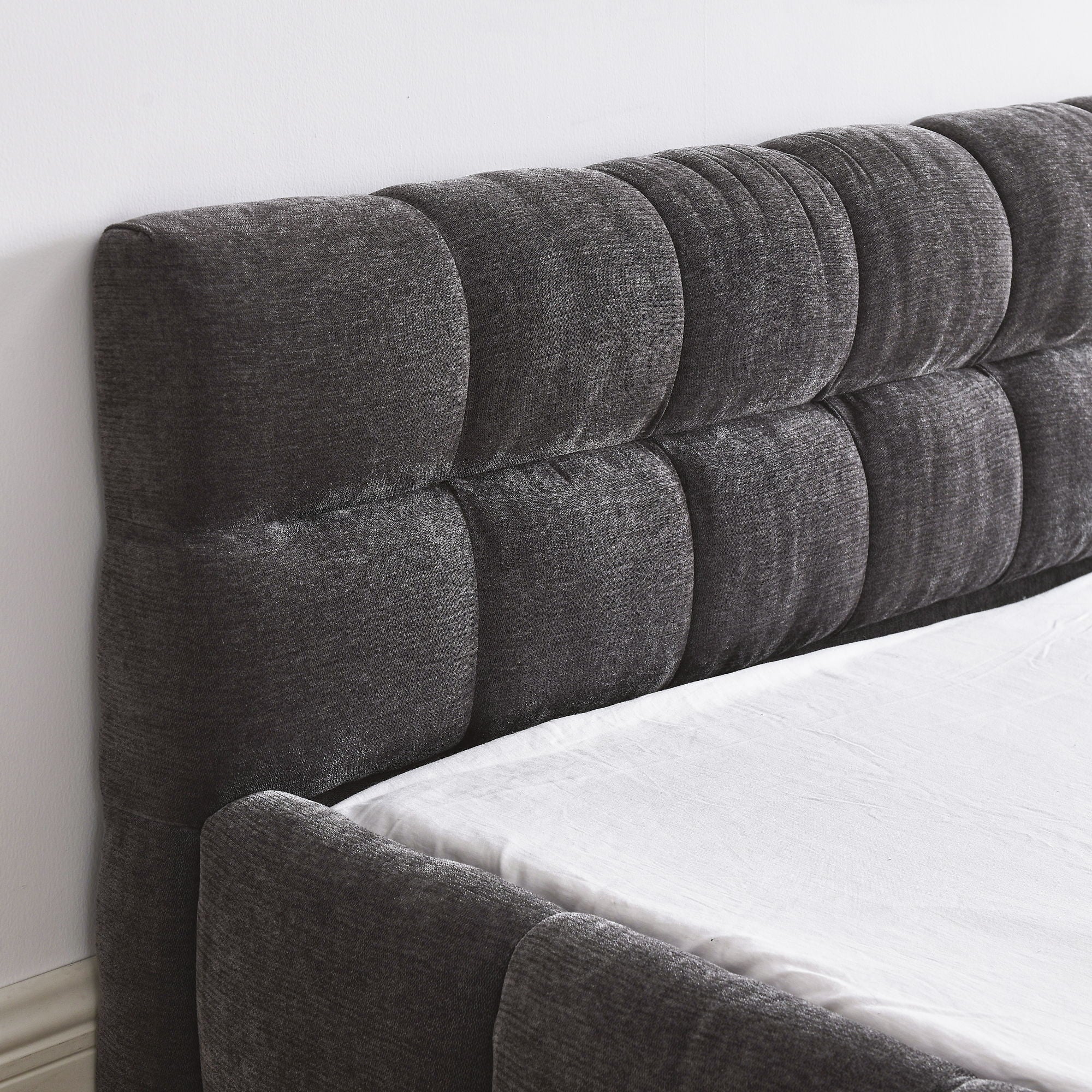Modern Platform Bed Frame With Thick Fabric - Image 74