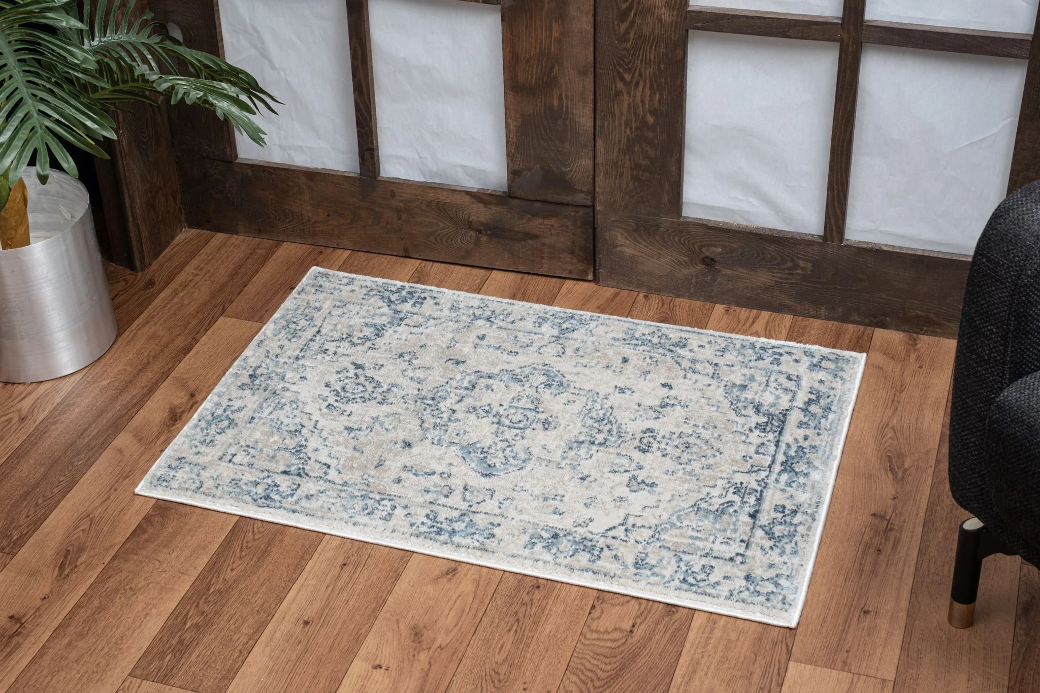 Noble - 5'3" X 7'3" Area Rug - Ivory, Polyester - Image 4