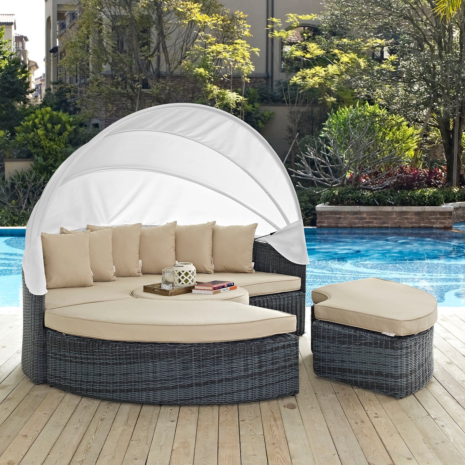 Outdoor Woven Round Daybed with Canopy for Patio and Garden Lounge Seating - Image 10