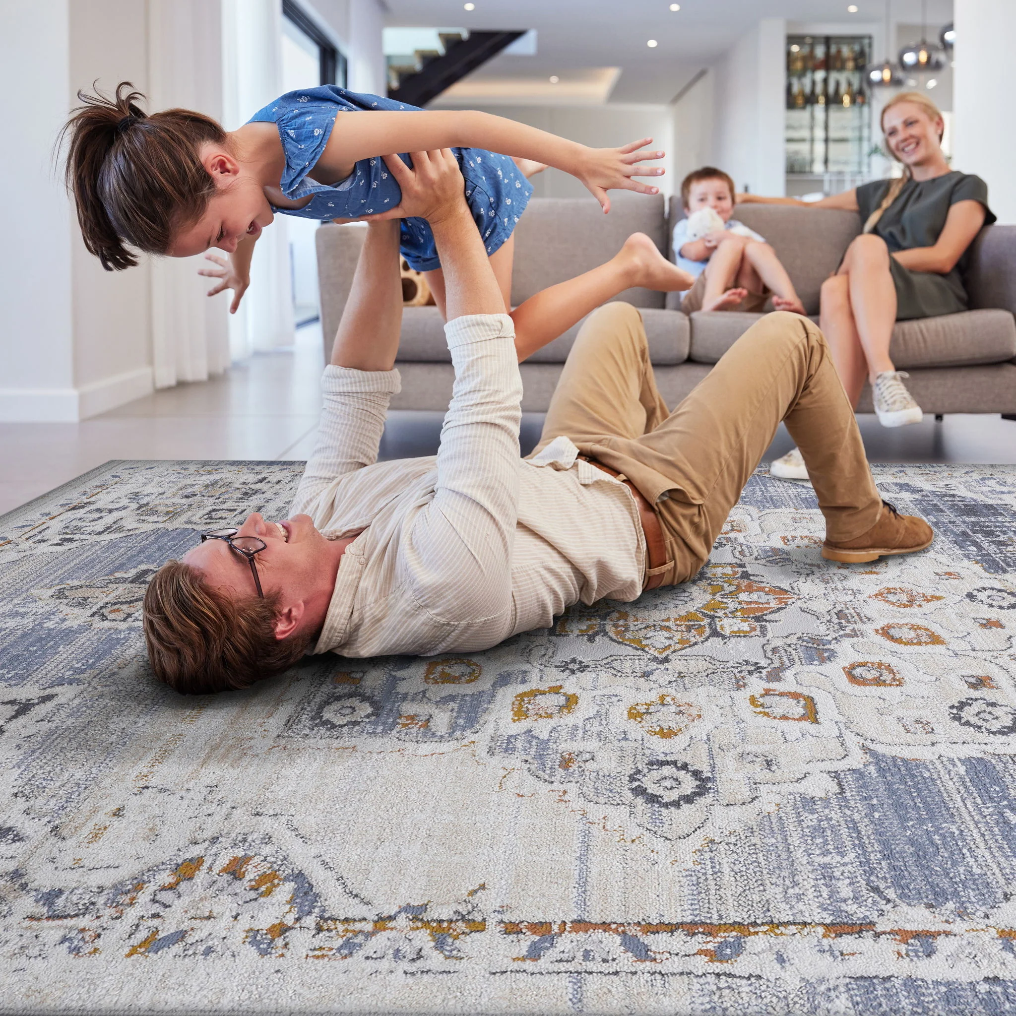 Payas - 6' X 9' Medallion Area Rug - Cream / Gold - Image 4