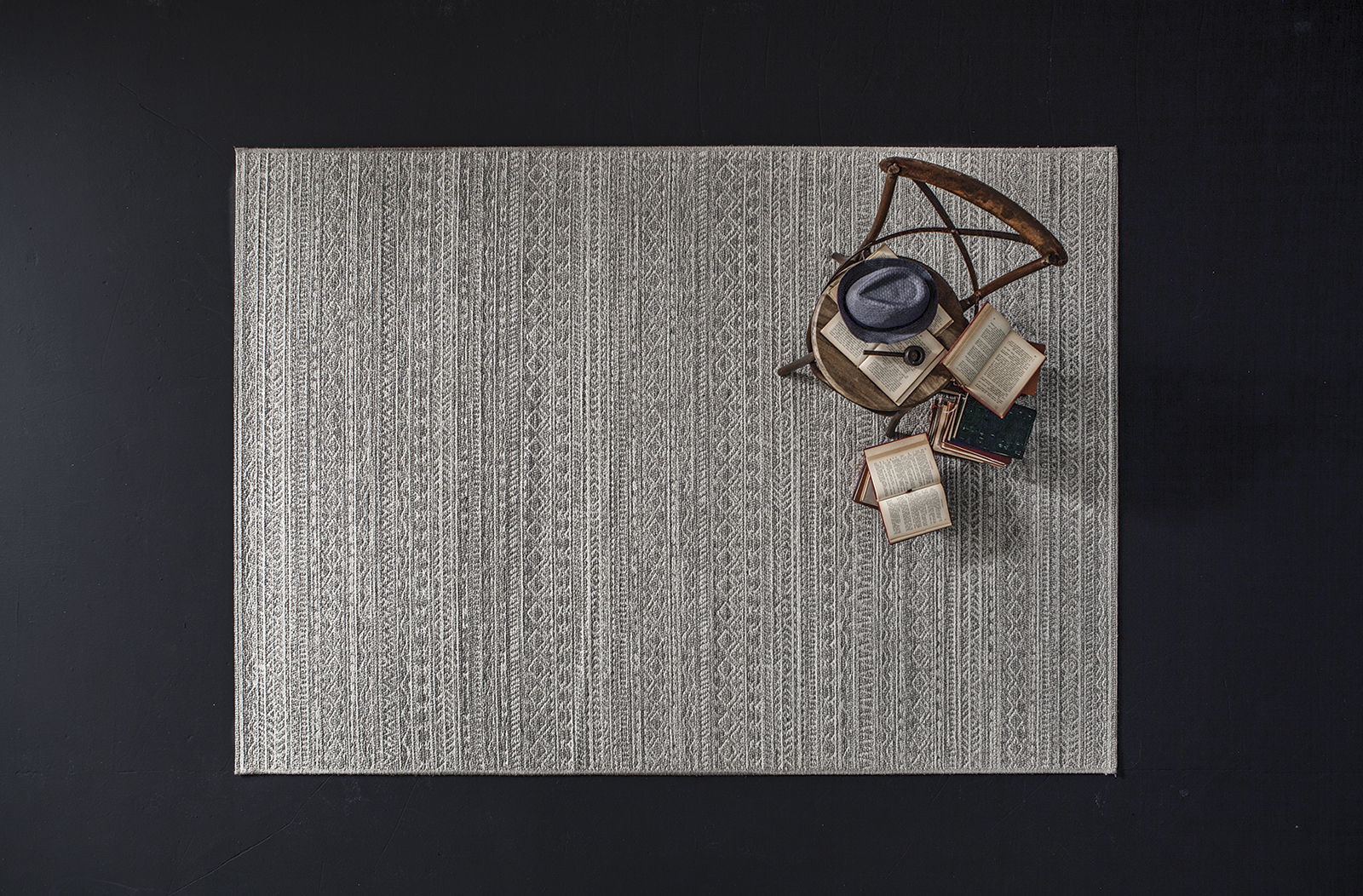 Perla - Carpet 5'x8' - Anthracite - Image 5