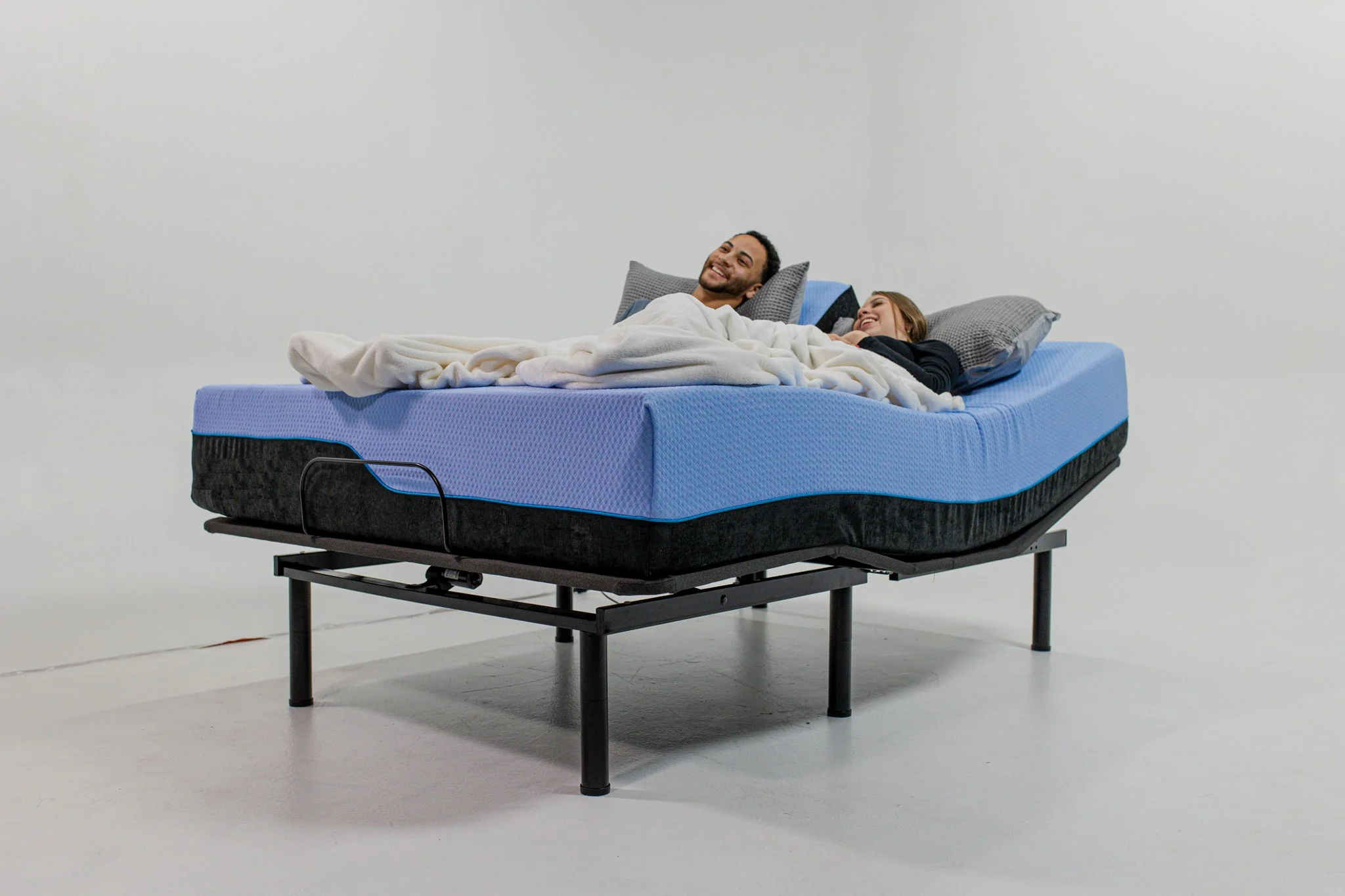 Refresh - 12" Flex Head Latex Foam Hybrid Mattress And Adjustable Base Bundle - Blue - King - Image 8