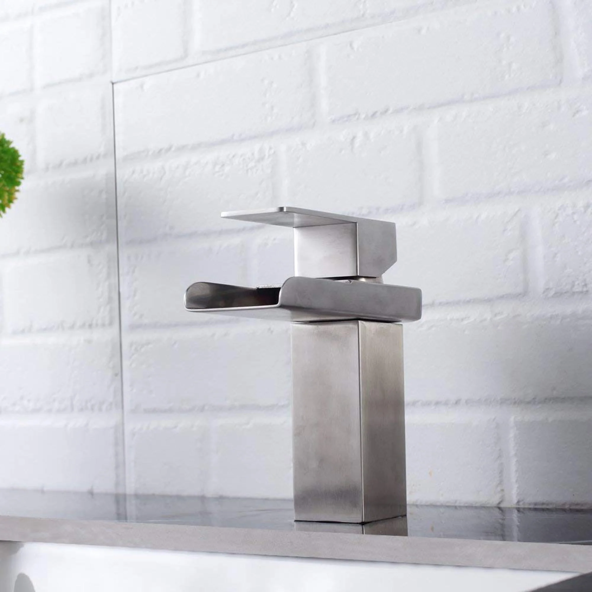 Single Handle Bathroom Faucet - Brushed Nickel - Image 3