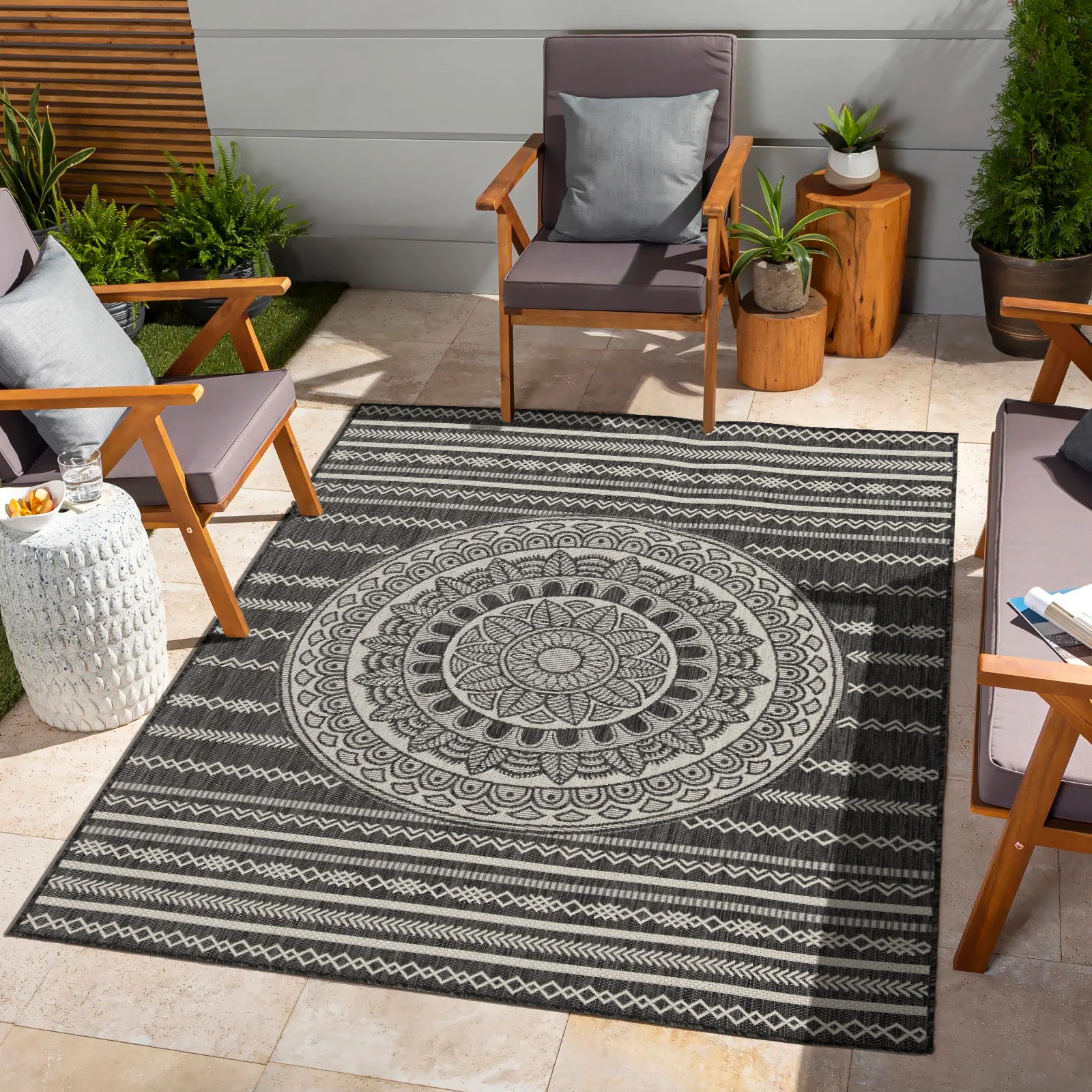 Sunshine - 2'7" X 7'3" Indoor / Outdoor Area Rug, Polypropylene - Image 4