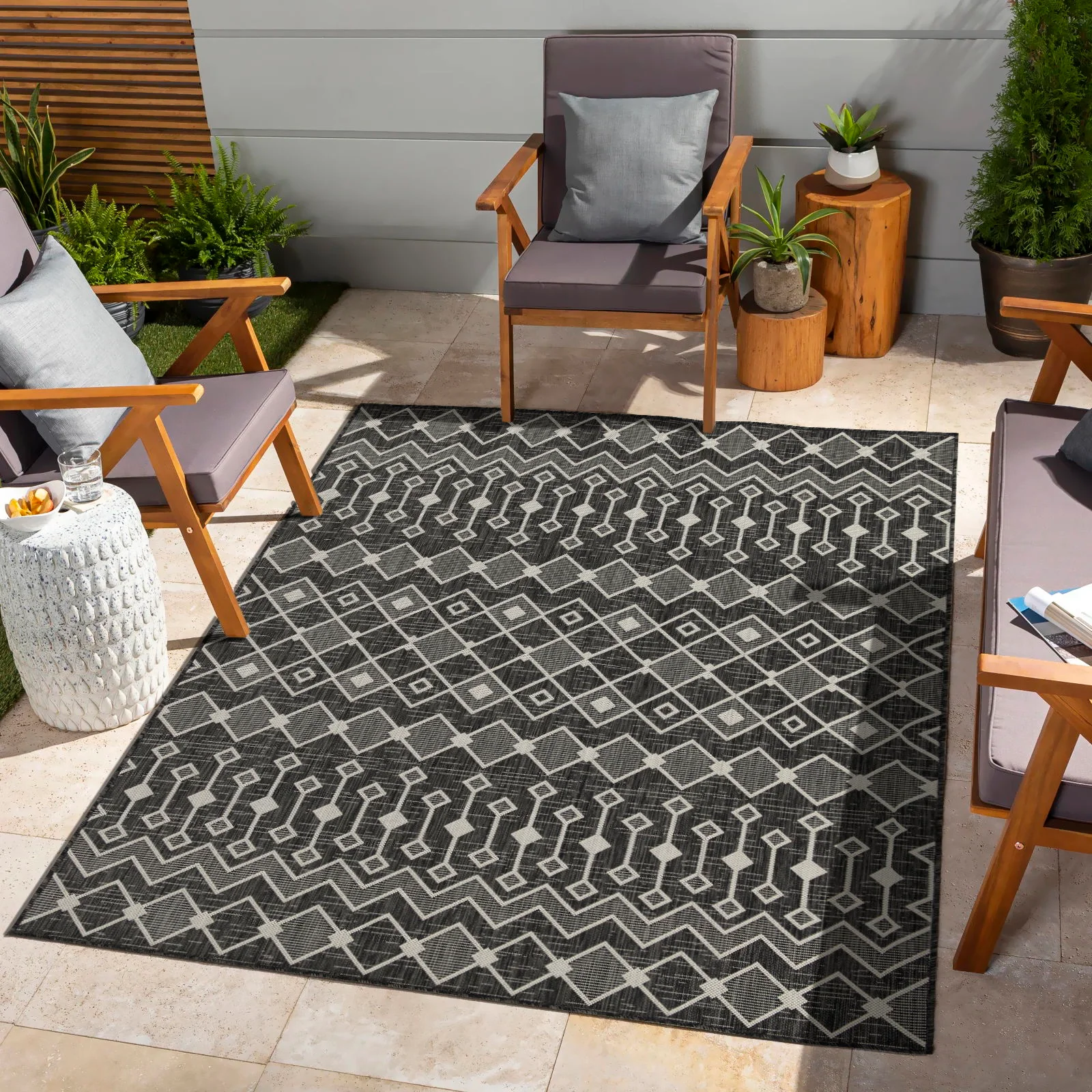 Sunshine - 2'7" X 7'3" Indoor / Outdoor, Polypropylene Area Rug - Image 4