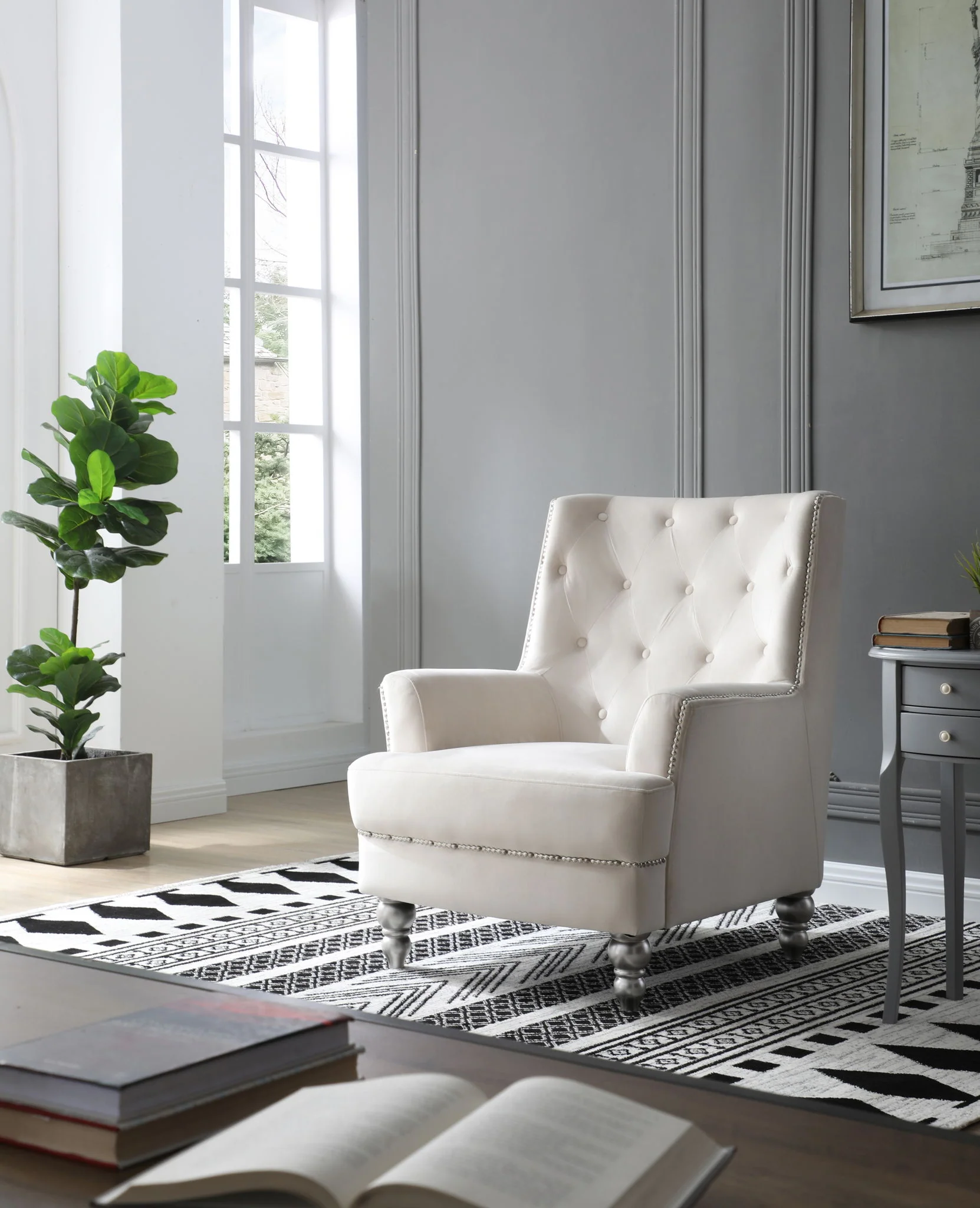 Traditional Armchair Elegant - Image 2