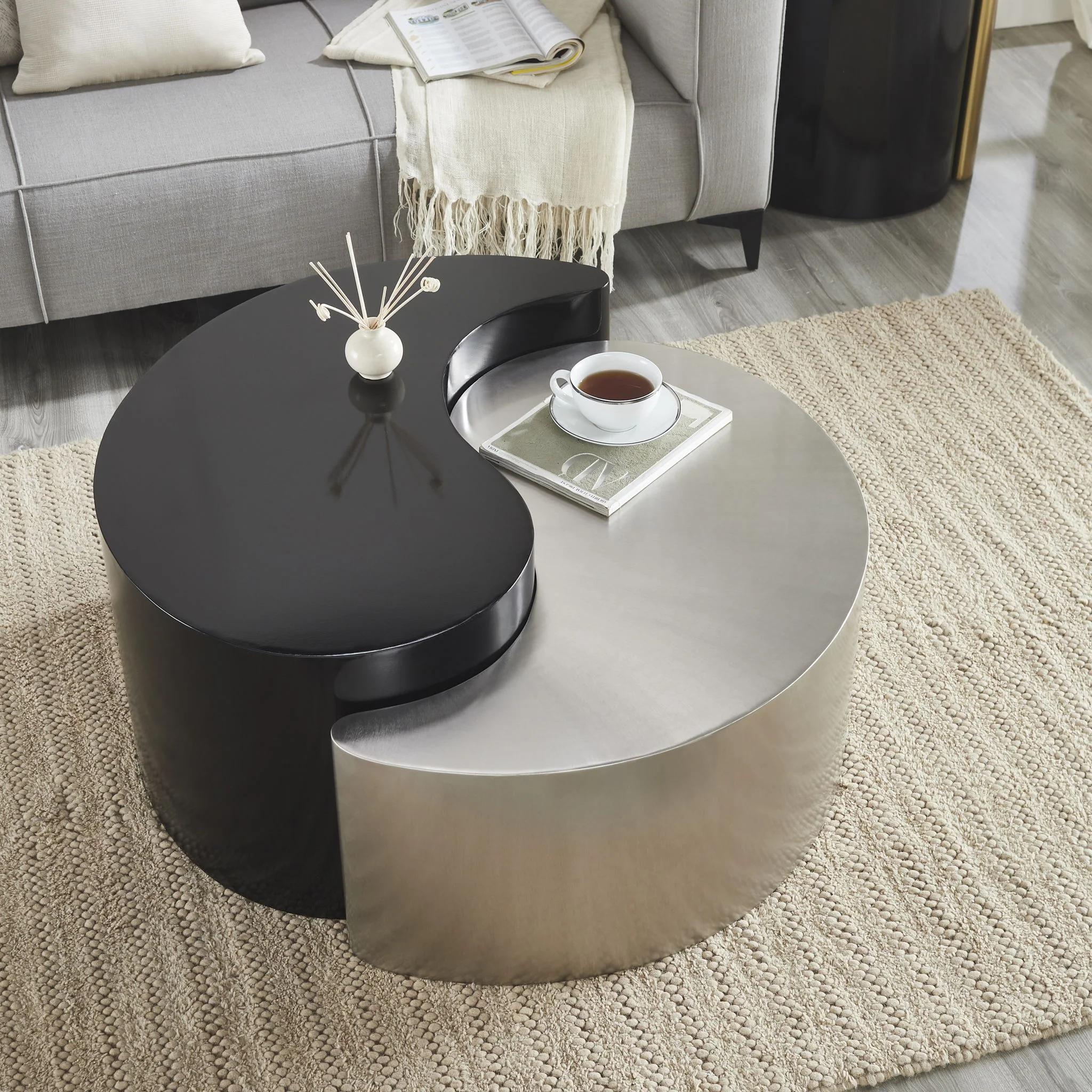 Ying Yang - Table - Image 45